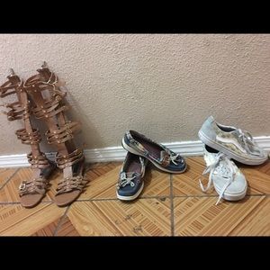 DIFFERNT SHOES DIFFERENT SIZES ASK AWAY